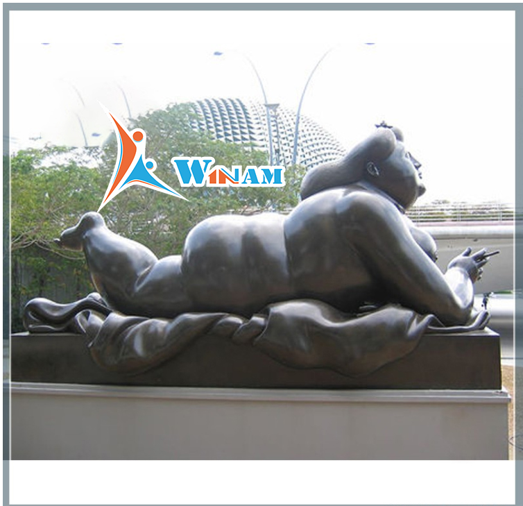 Famous Smoking Fat Woman Bronze Garden Statue