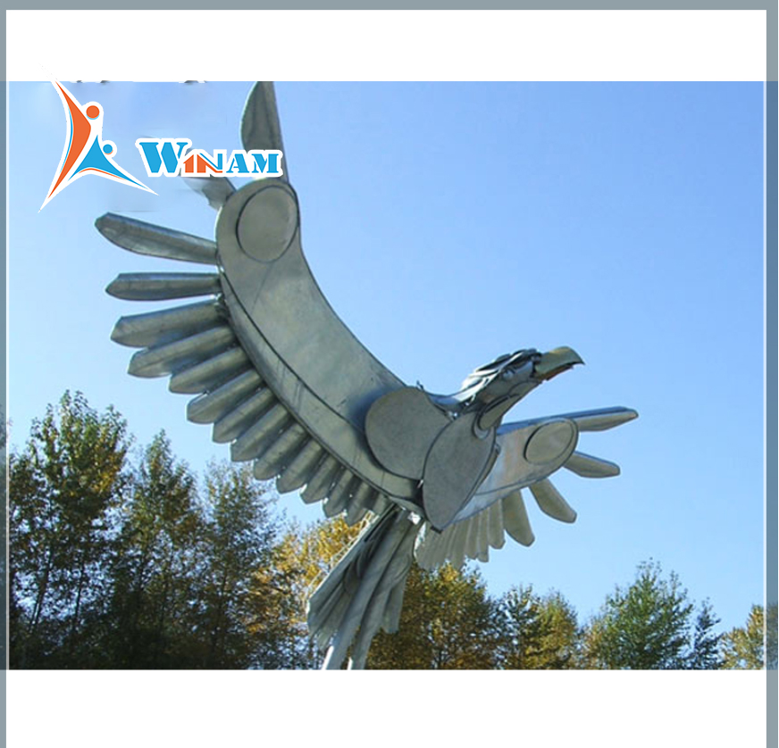 Outdoor life size metal eagle sculptures