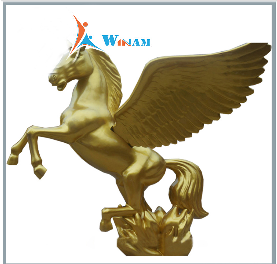 Outdoor Life Size Golden Horse Metal Sculpture