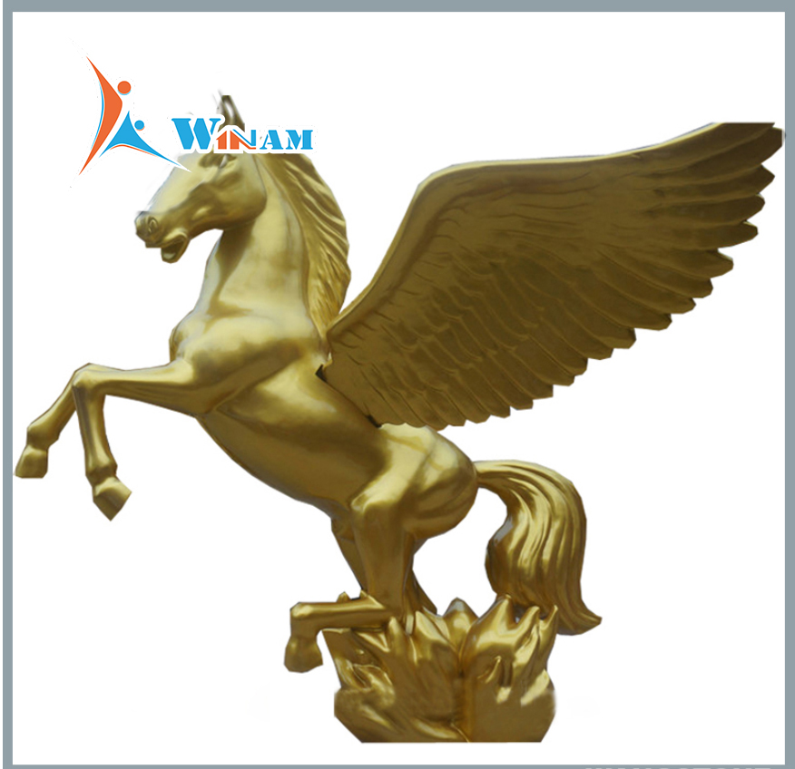 Outdoor Life Size Golden Horse Metal Sculpture