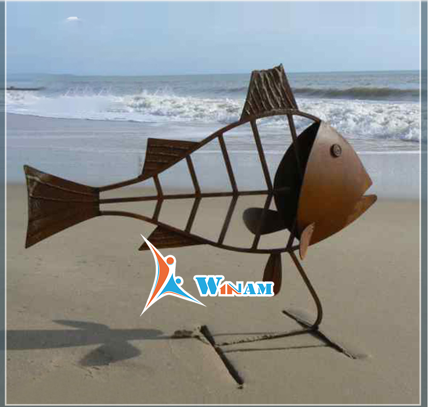 Large fake metal fish sculpture for fish lover