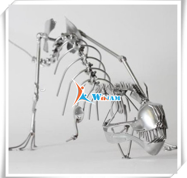 Ant stainless steel suclpture