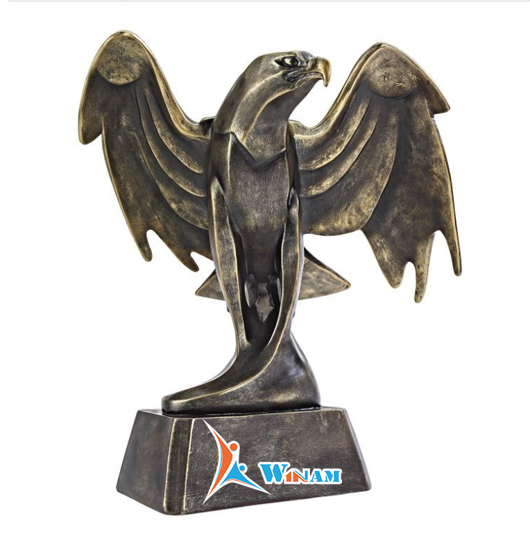 Modern garden decoration brass veronese eagle sculpture