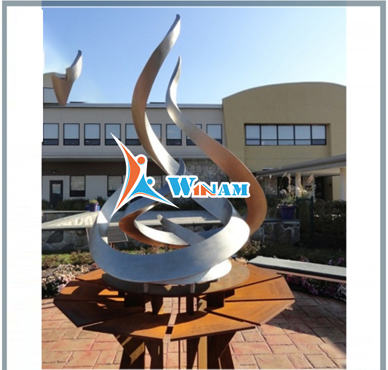 Amazing Outdoor Usage Corten Steel Crown Sculpture