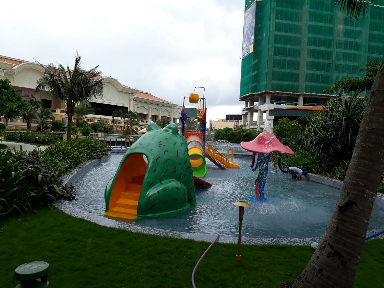 Khu vui chơi The Grand Hồ Tràm Strip